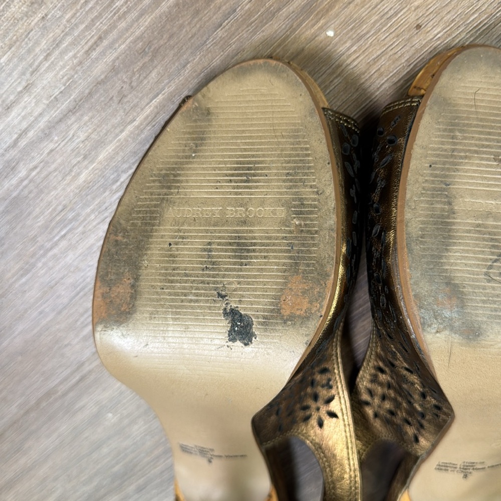 Heels - Picture 10 of 11